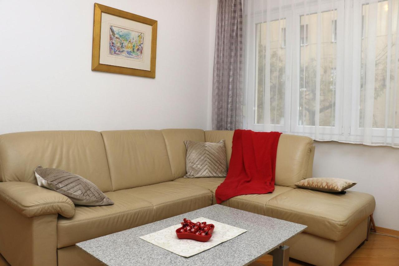 Apartment Elena 1, Zagreb City With Garage Luaran gambar