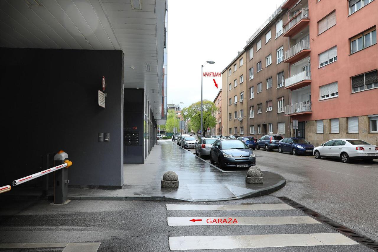 Apartment Elena 1, Zagreb City With Garage Luaran gambar